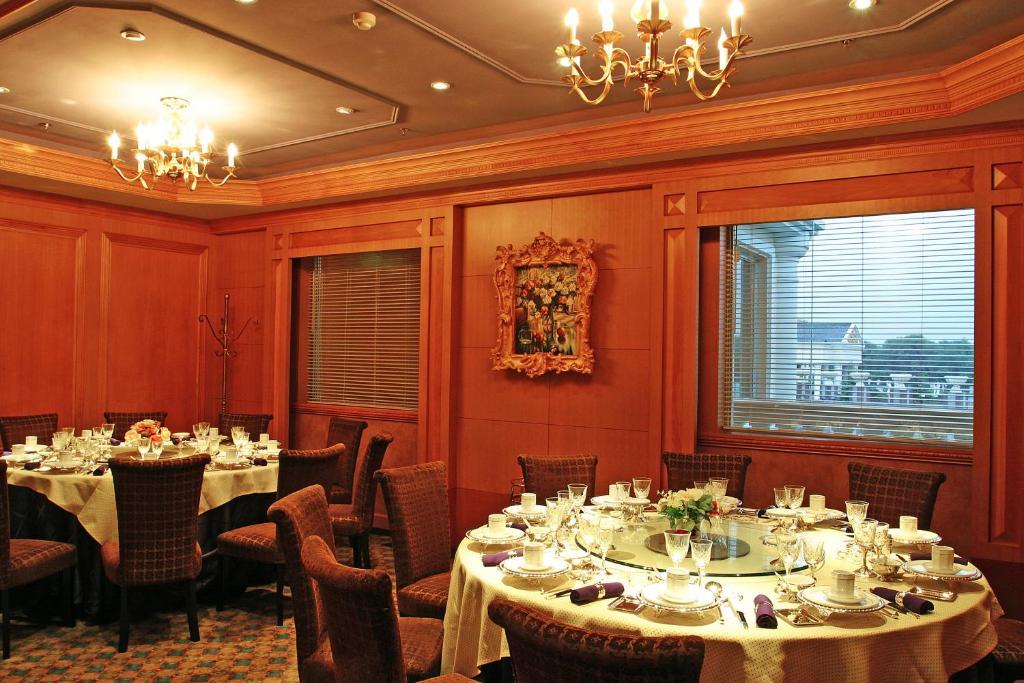 Shanghai Dazhong International Conference Hotel Екстериор снимка
